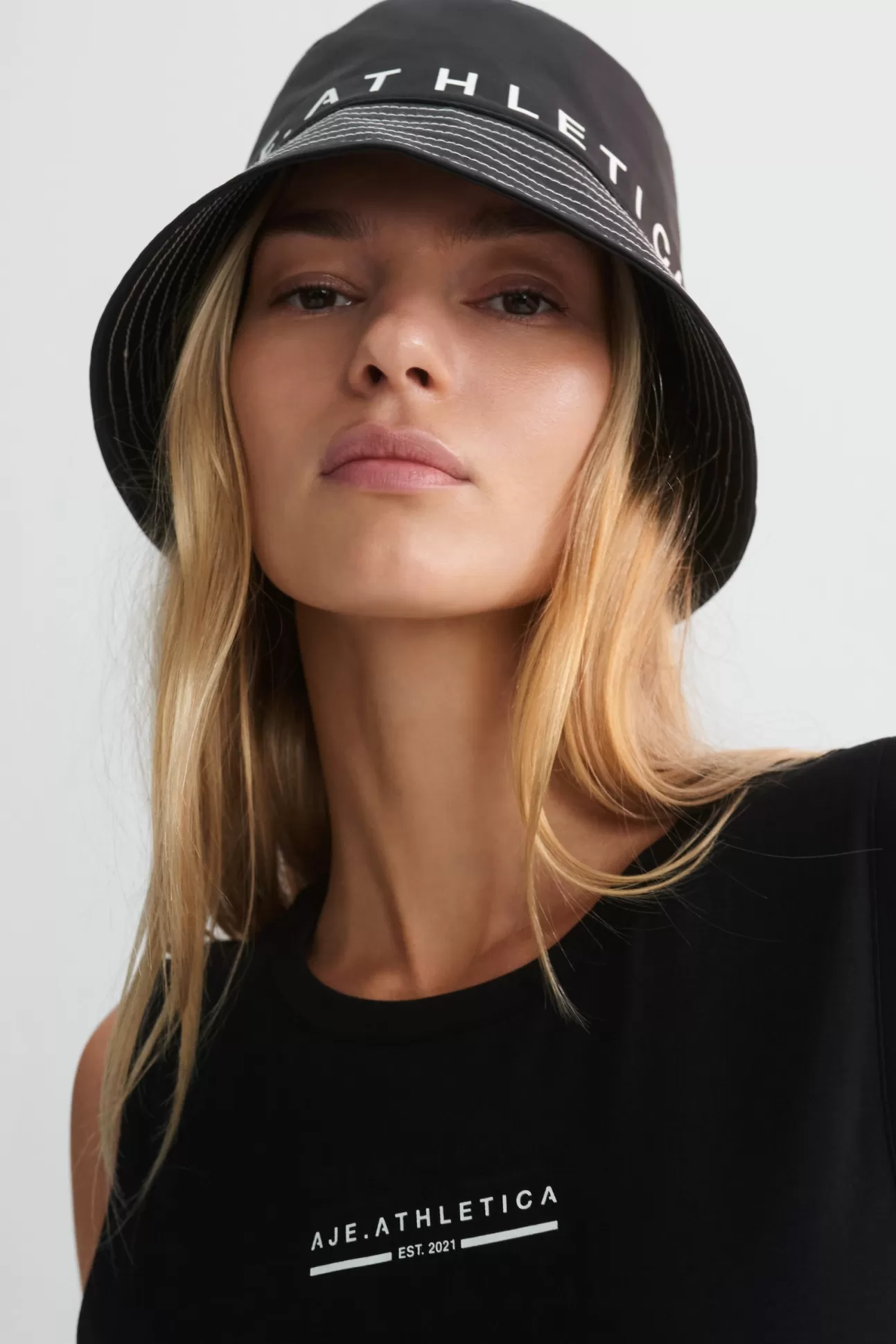 Aje ATHLETICA Bold Spray Bucket Hat 979 Black/White Best Sale