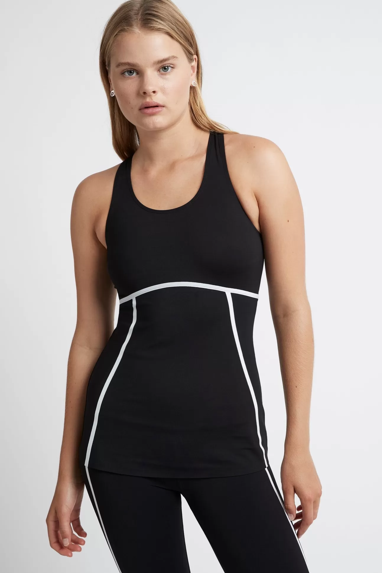 Aje ATHLETICA Bonded Seam Training Tank 115 Black/White Cheap