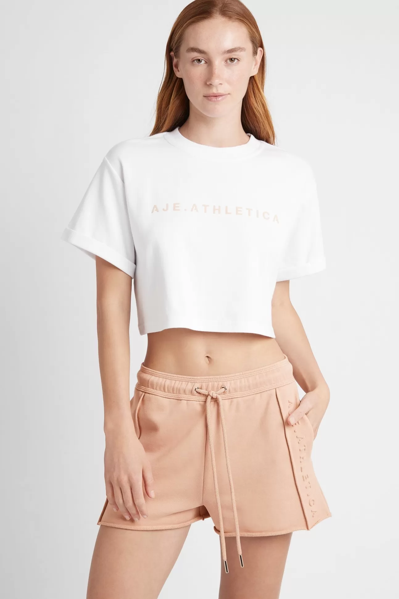 Aje ATHLETICA Cropped Signature Logo T-Shirt 104 White/Sand Hot