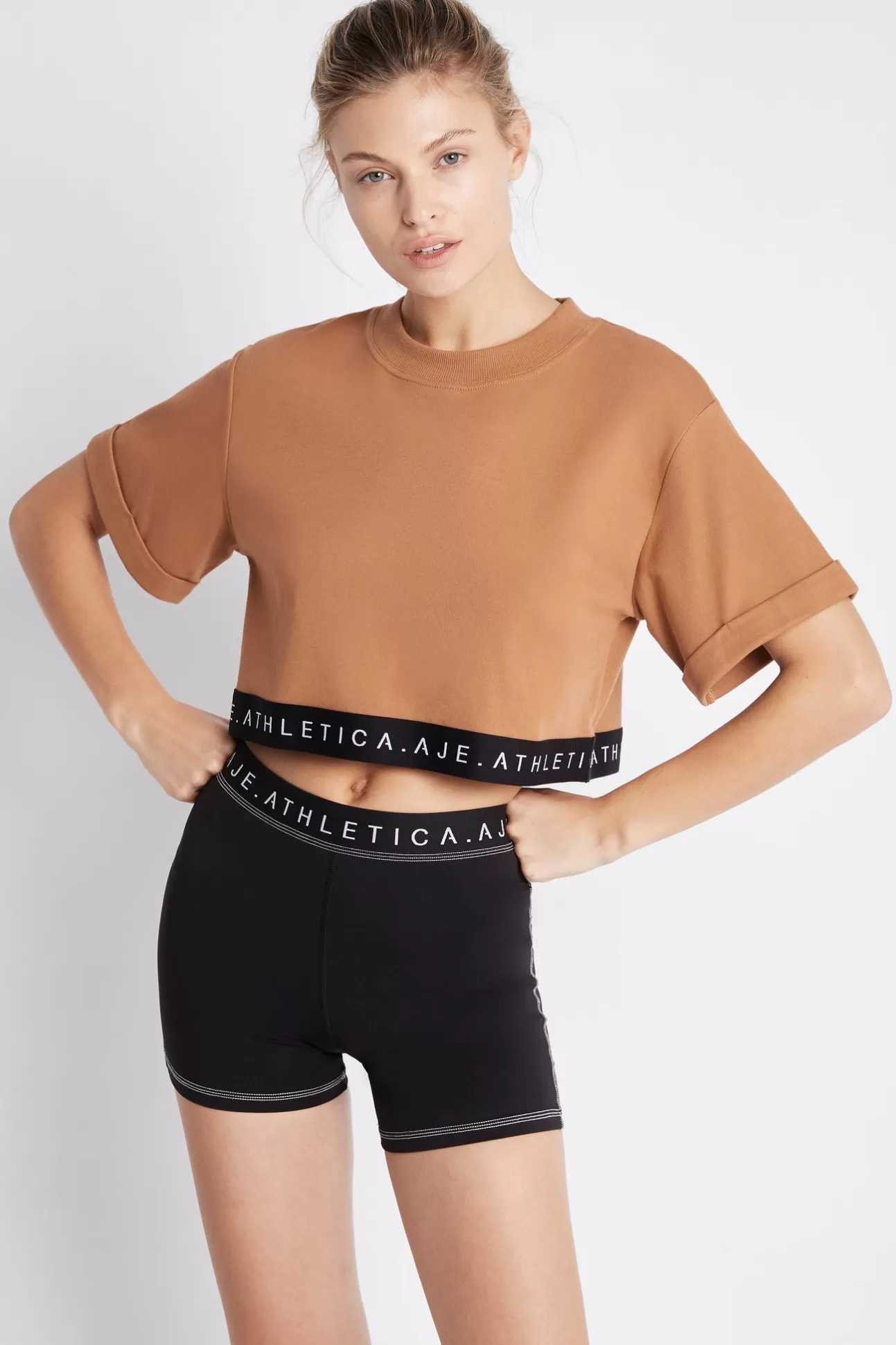 Aje ATHLETICA Cropped T-Shirt 006 Dune Cheap