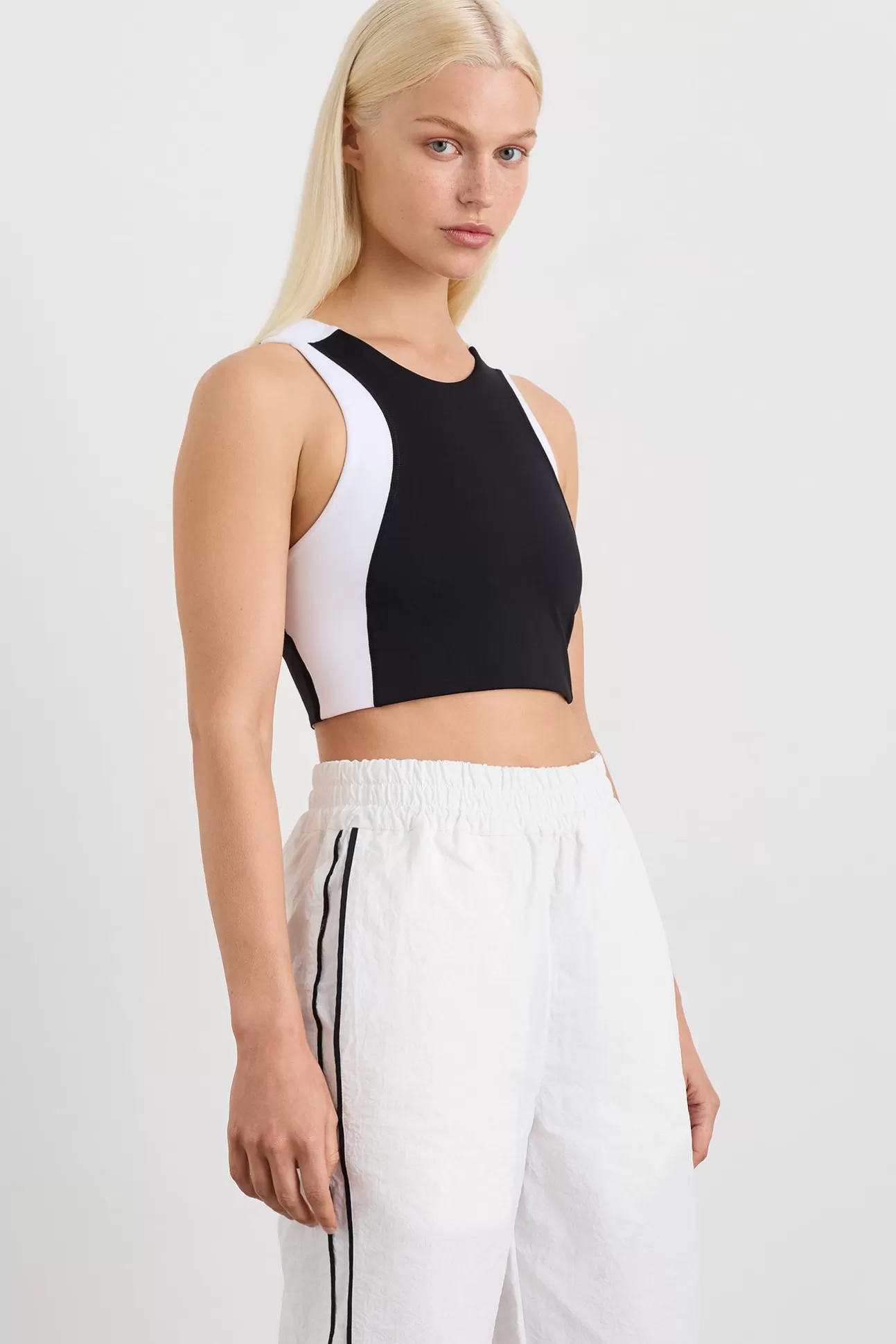 Aje ATHLETICA Cross Back Crop Top 311 Black Fashion