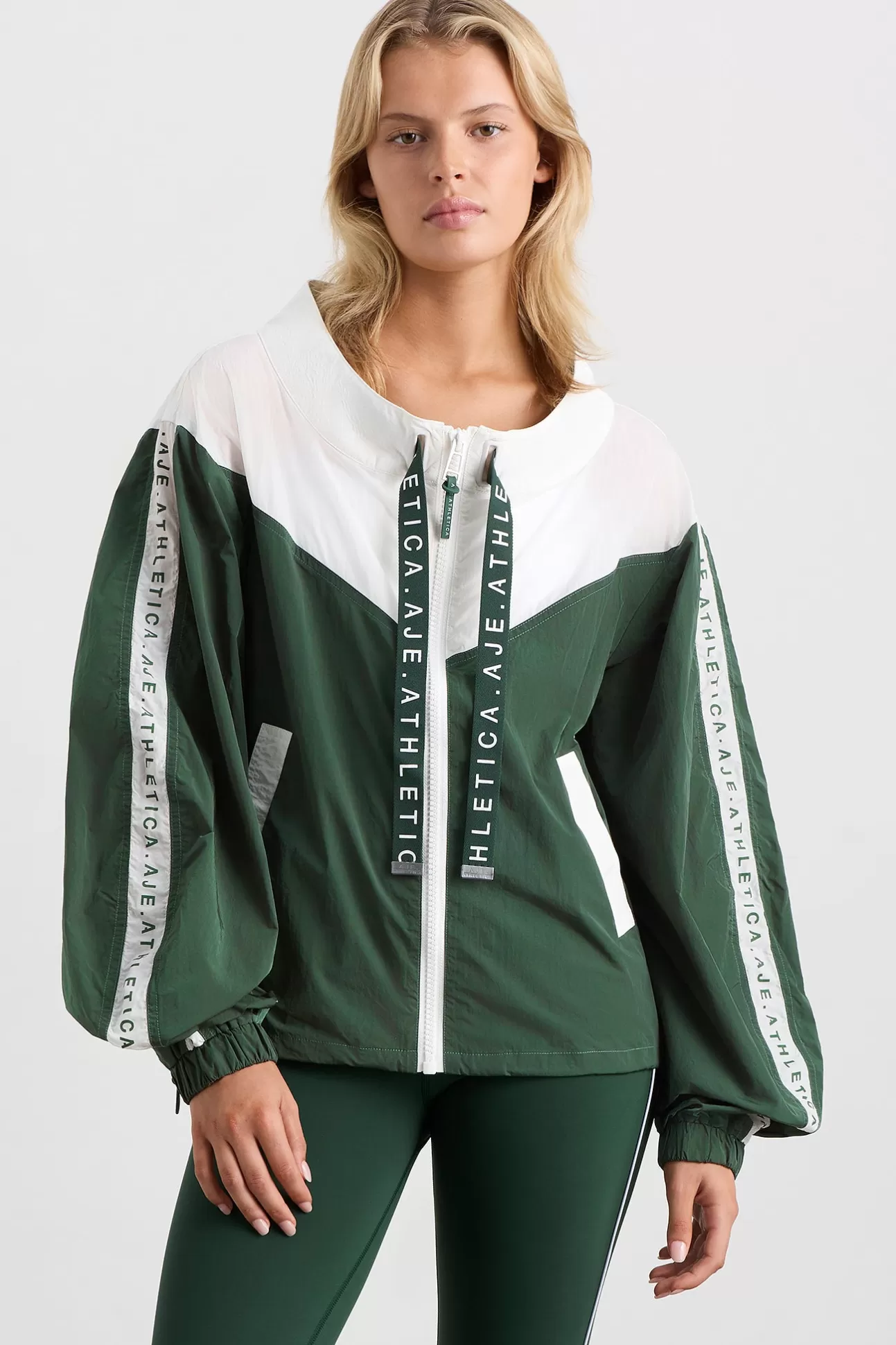 Aje ATHLETICA Logotape Spray Jacket 762 Pine Green White Best