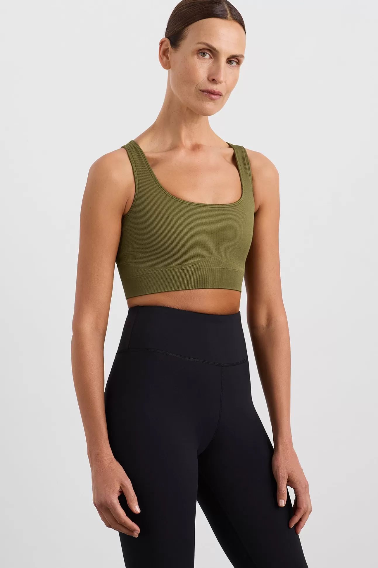 Aje ATHLETICA Seamless Crop 331 Deep Khaki New