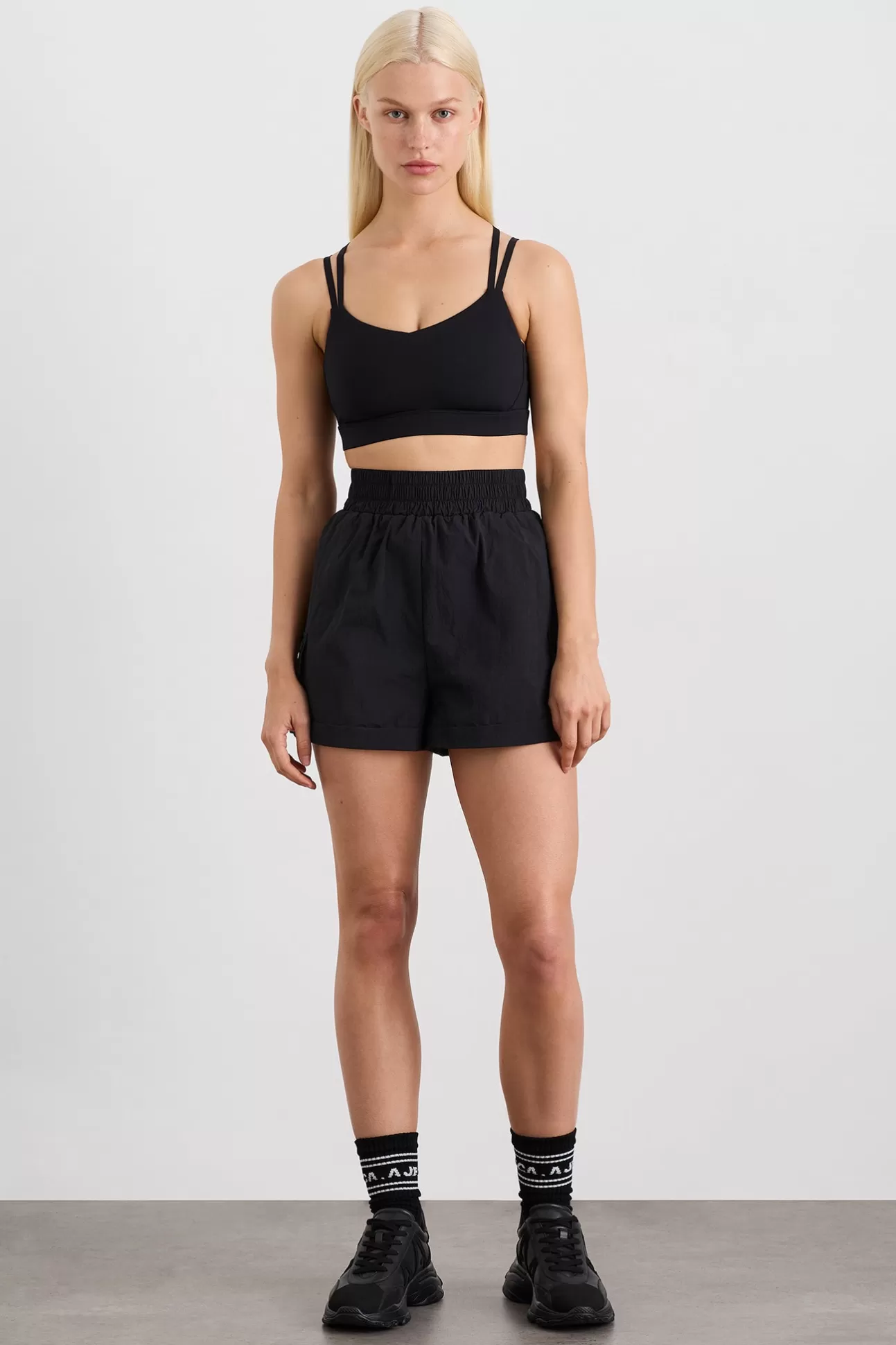 Aje ATHLETICA Spray Shorts 620 Black Fashion