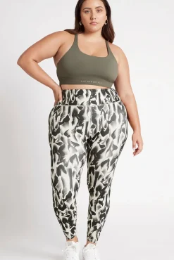 Adjustable Strap Ribbed Cross Back Sports Bra 322