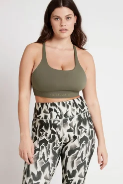 Adjustable Strap Ribbed Cross Back Sports Bra 322