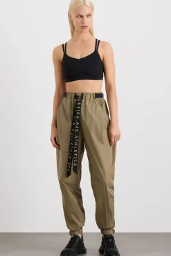 Belted Windbreak Pant 502