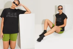 Block Logo Boyfriend Tee 102