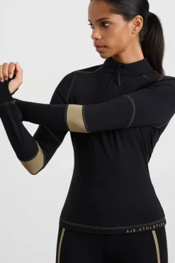 Colour Blocked Quarter Zip 758