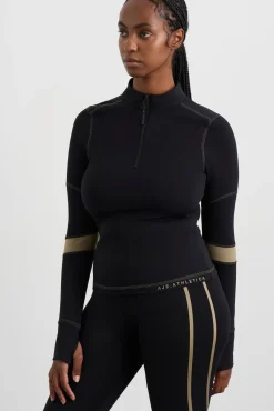 Colour Blocked Quarter Zip 758