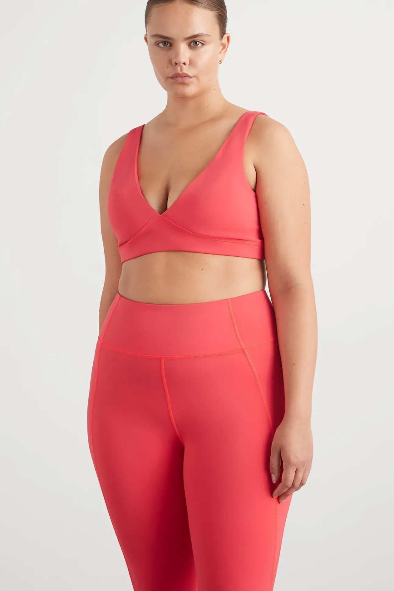 Contour Plunge Sports Bra 342