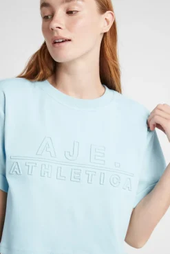 Cropped Embossed Classic Logo T-Shirt 105