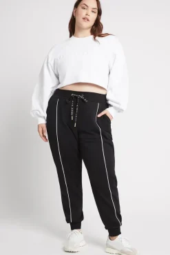 Cropped Embossed Logo Crew Jumper 413