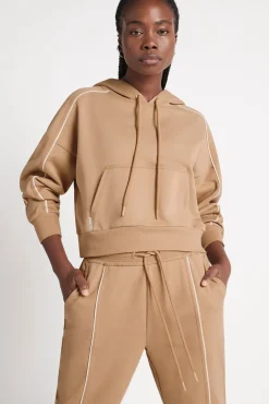 Cropped Essential Contrast Piping Hoodie 405