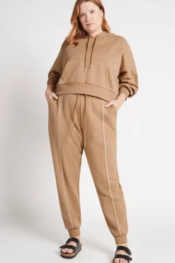 Cropped Essential Contrast Piping Hoodie 405