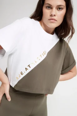 Cropped Signature Logo T-Shirt 105