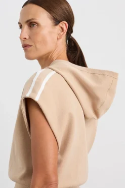 Cropped Sleeveless Knit 402