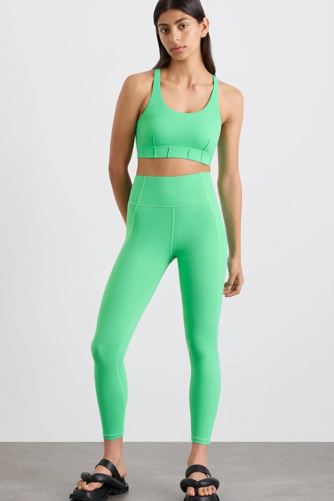 Crossback Sports Bra 343