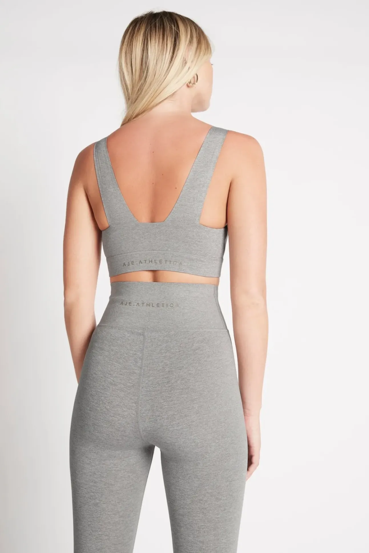 Crossover Sports Bra 317