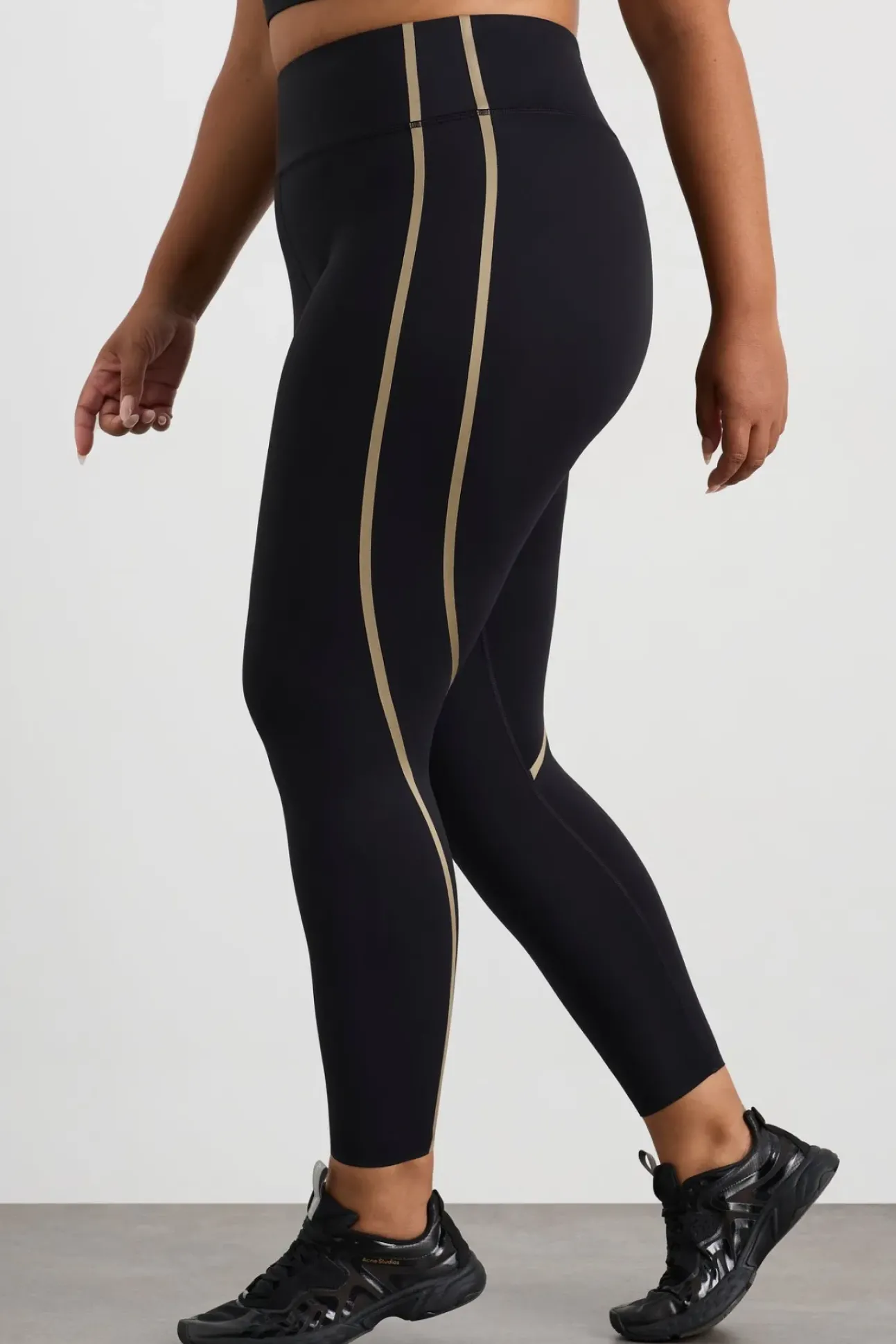 Curved Seam 7/8 Legging 241