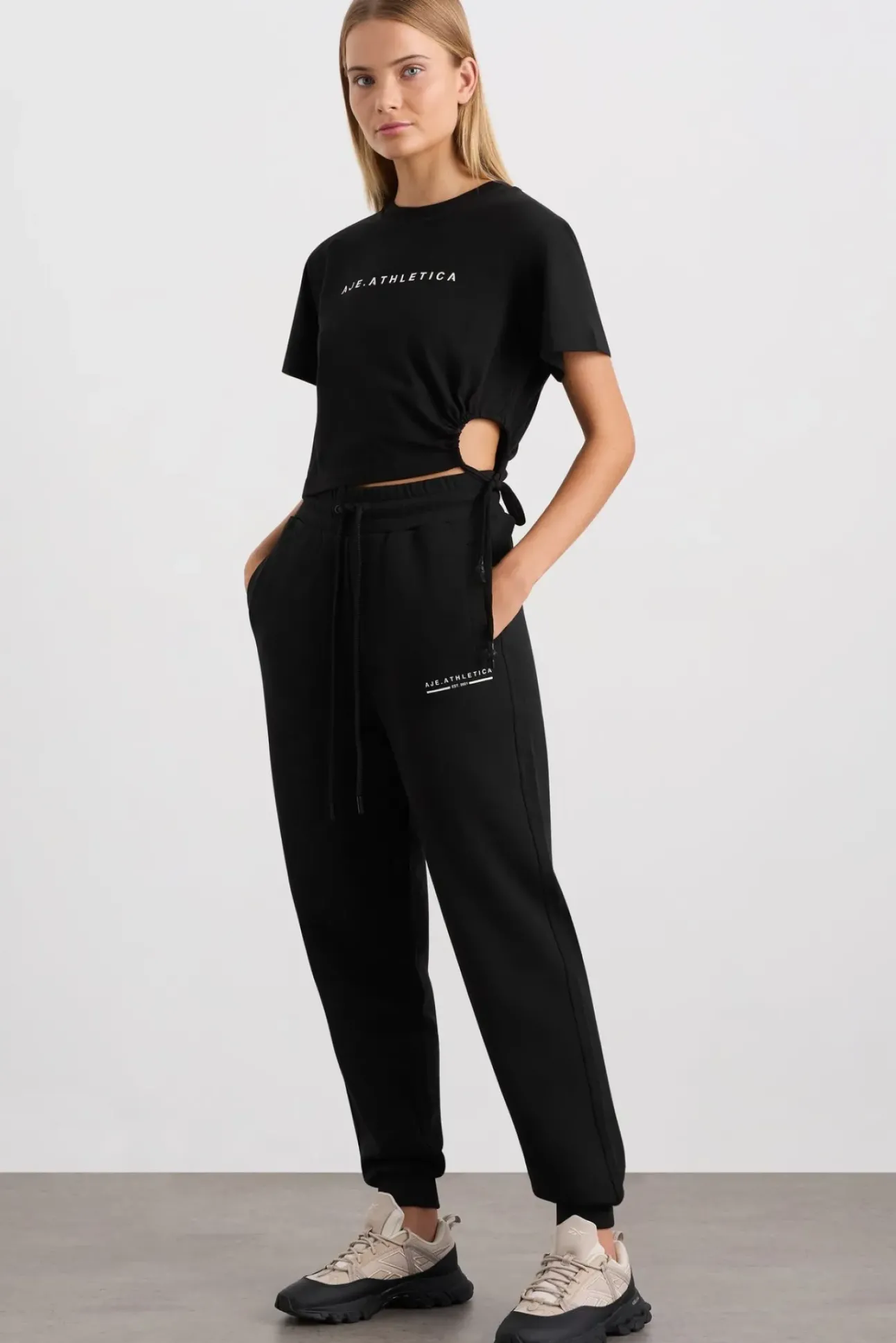 Drawcord Cut Out Crop 161