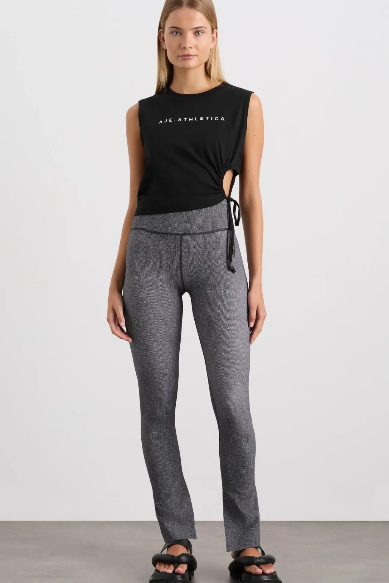 Drawcord Cut Out Tank 158