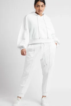 Essential Cropped Hoodie 405