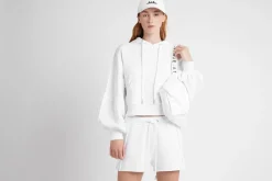 Essential Cropped Hoodie 405