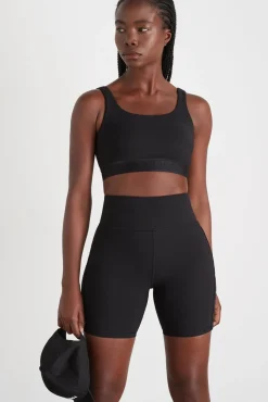 Essential Sports Bra 302