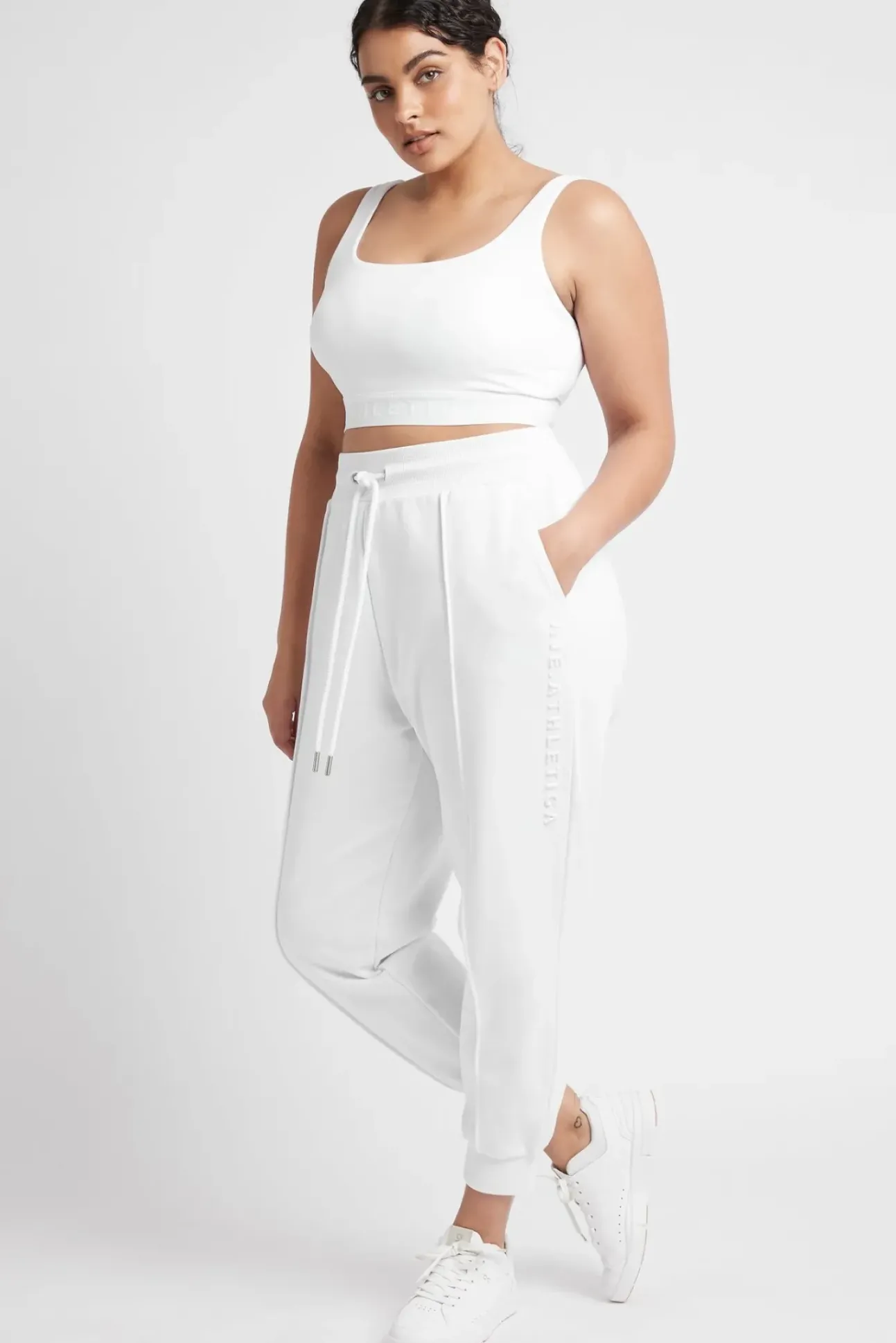 Essential Trackpants 501