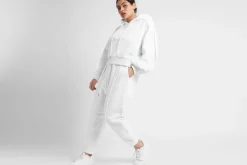 Essential Trackpants 501