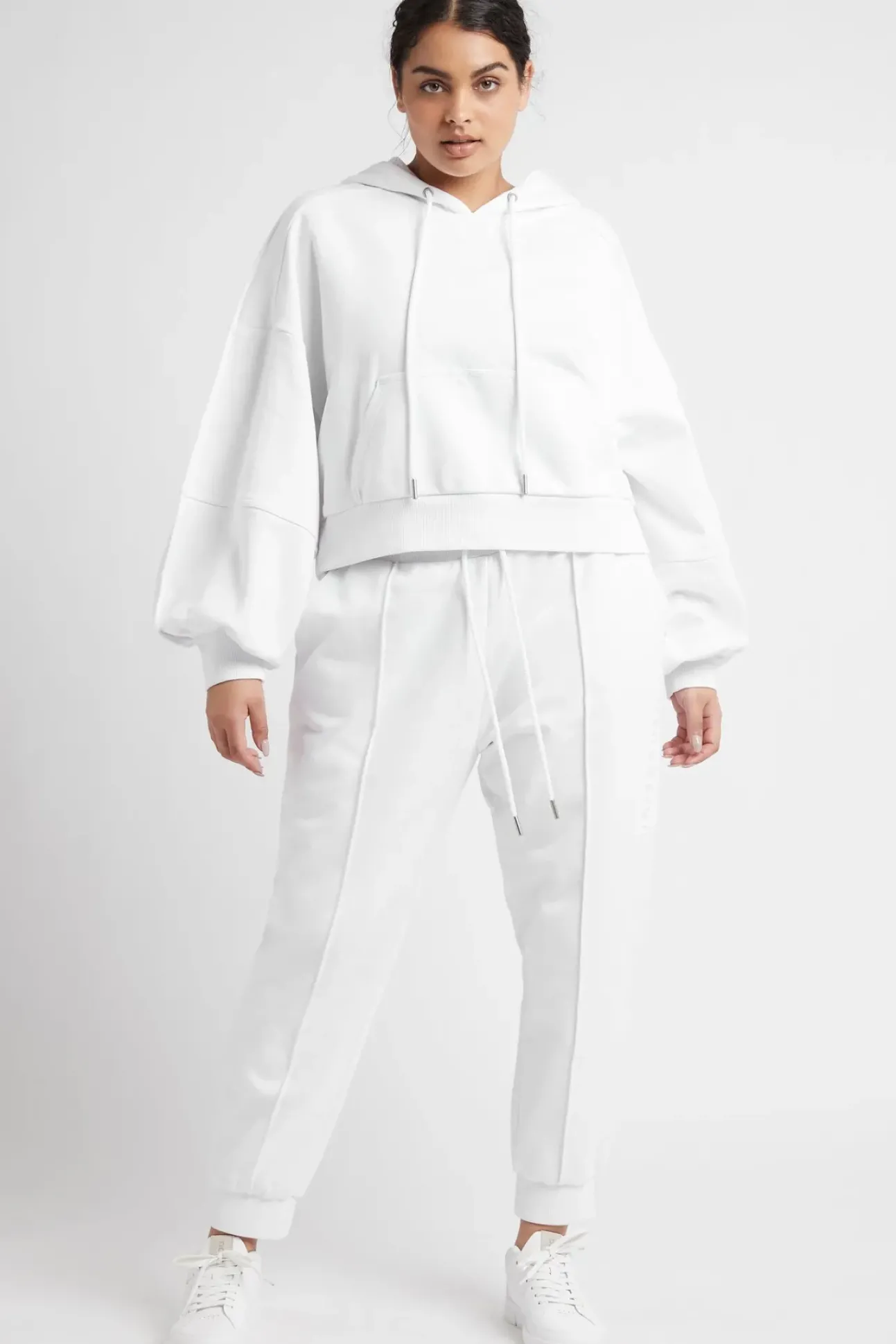 Essential Trackpants 501