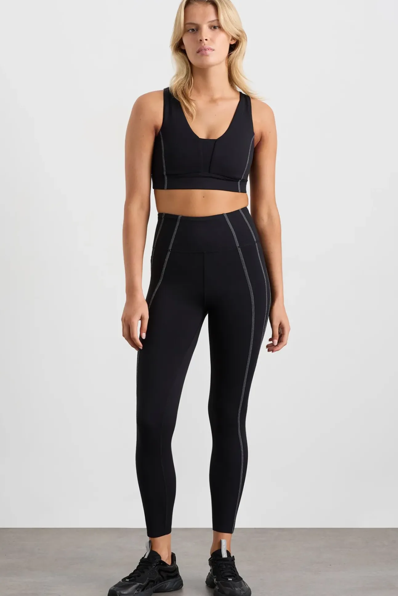 High Back Sports Bra 381