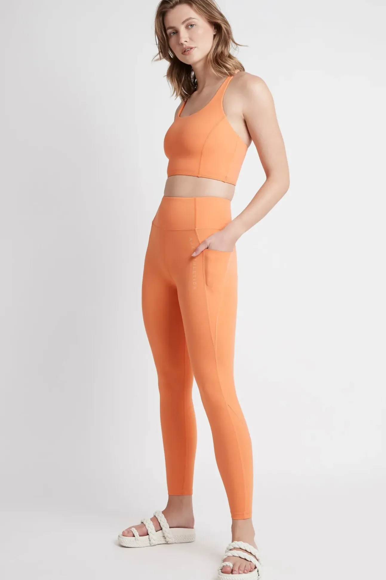 High Rise 7/8 Logo Legging 203