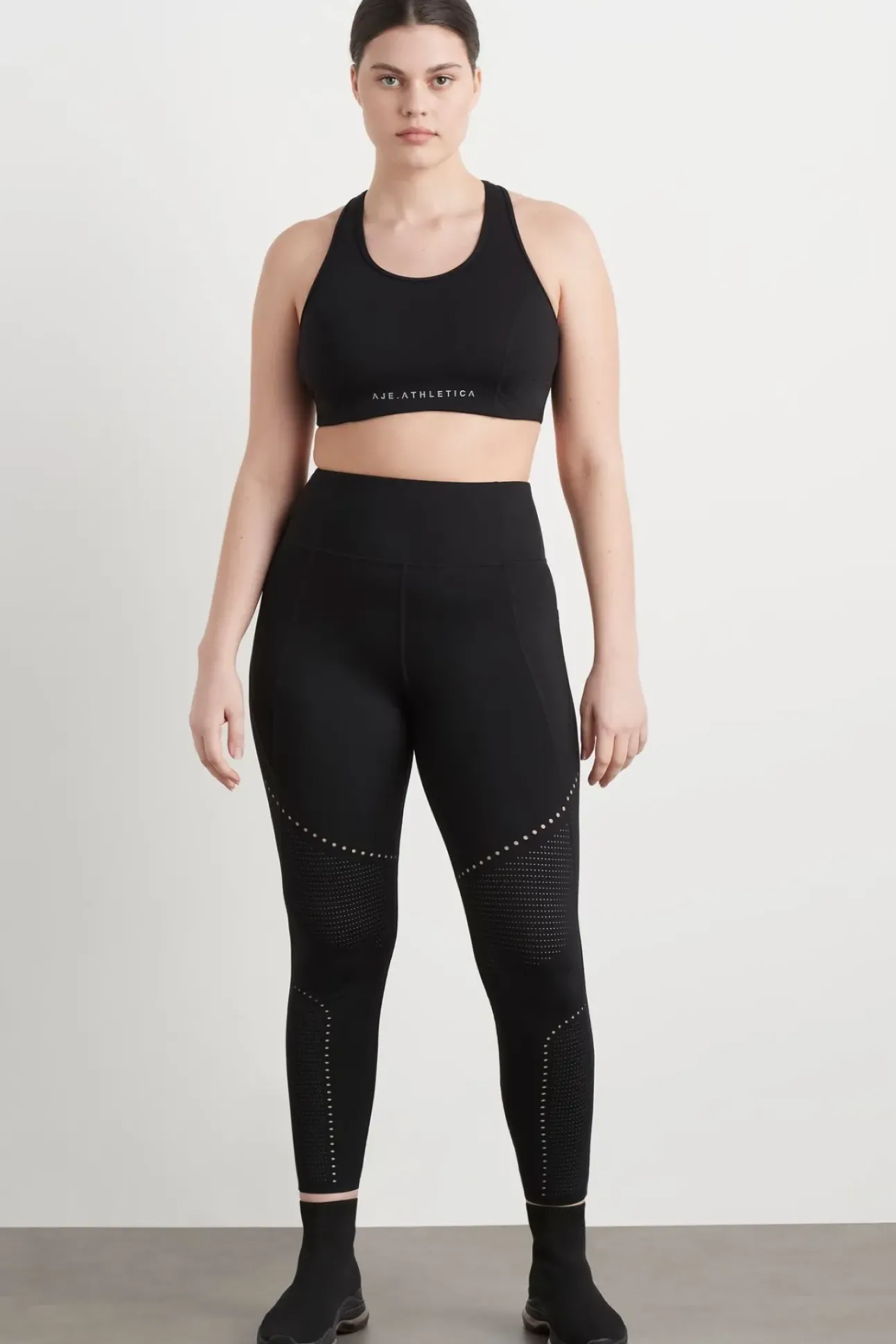 High Rise Perforated 7/8 Legging 227