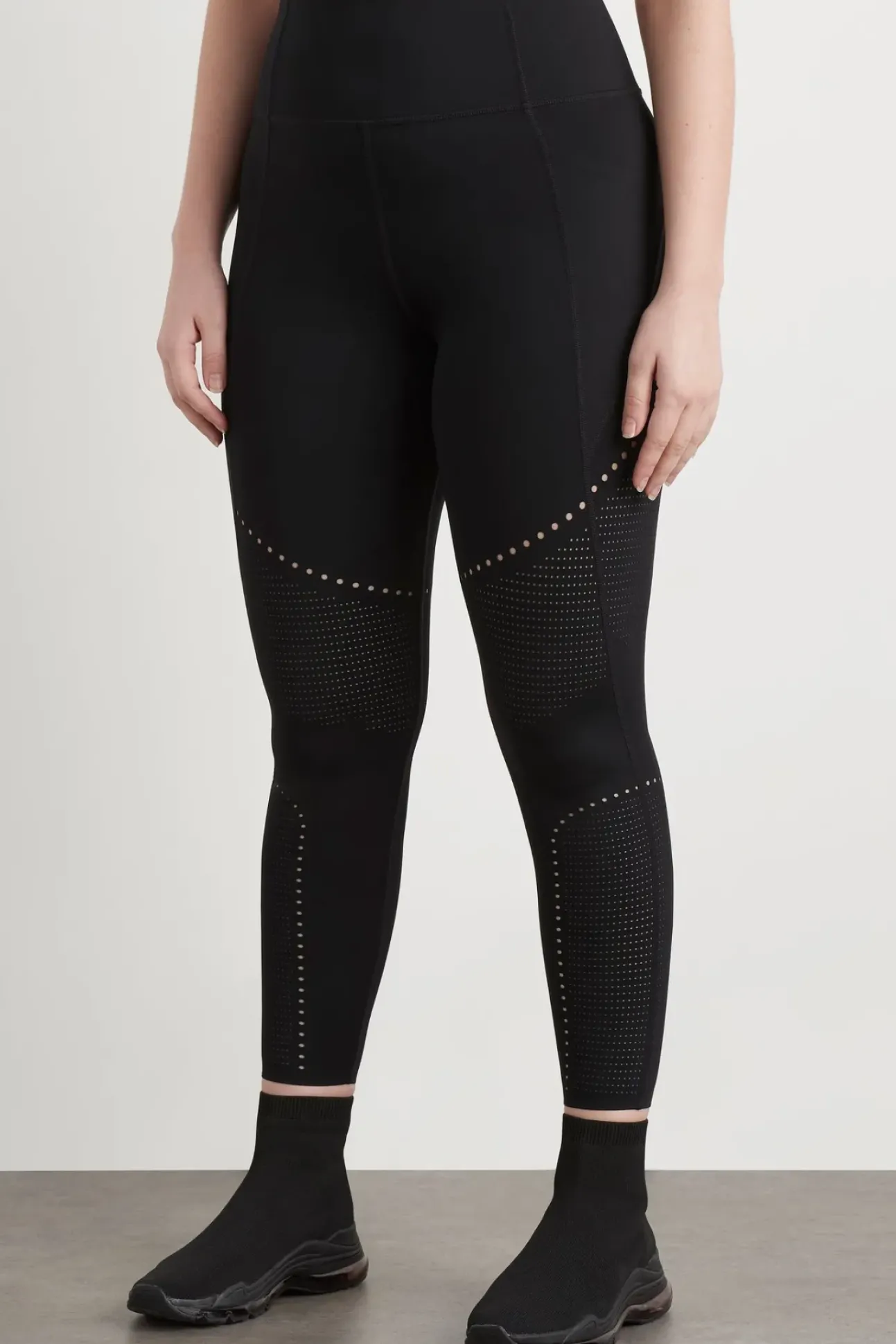High Rise Perforated 7/8 Legging 227