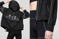 Hooded Windbreaker Jacket 016