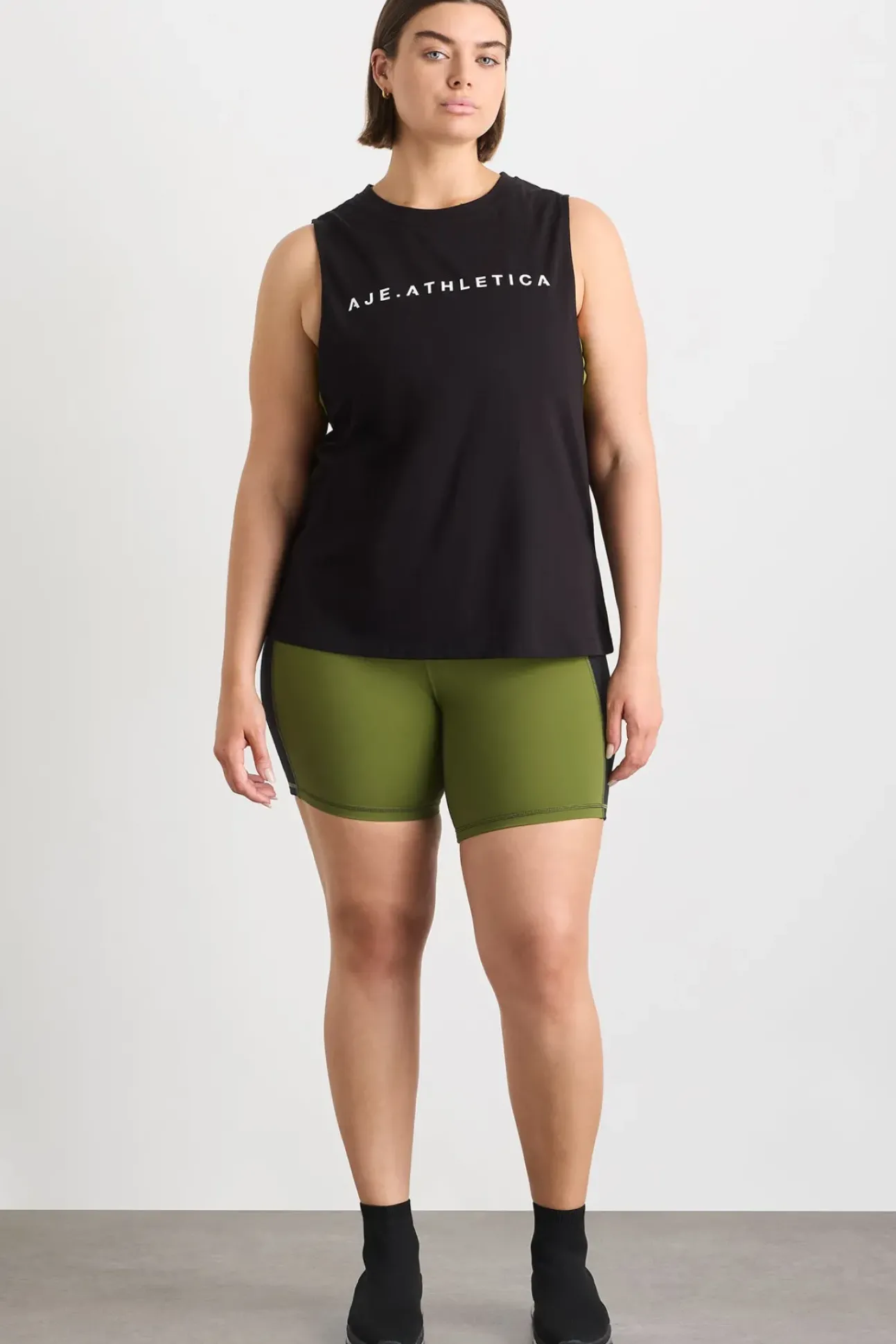 Interlock Logo Tank 141