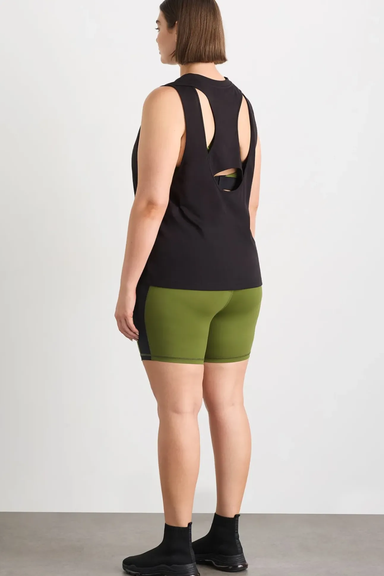 Interlock Logo Tank 141