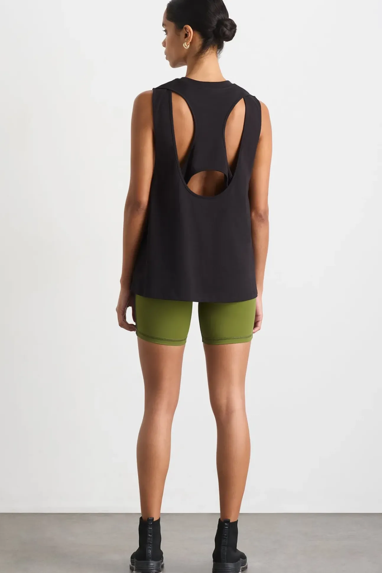 Interlock Logo Tank 141