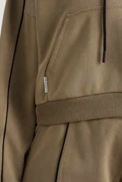 Kangaroo Pocket Hoodie 405