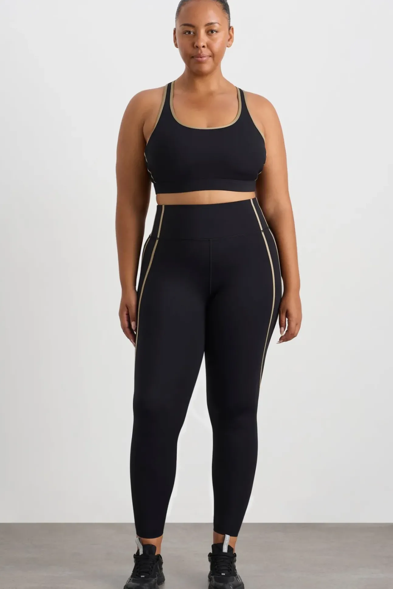 Lattice Logo Strap Bra 360