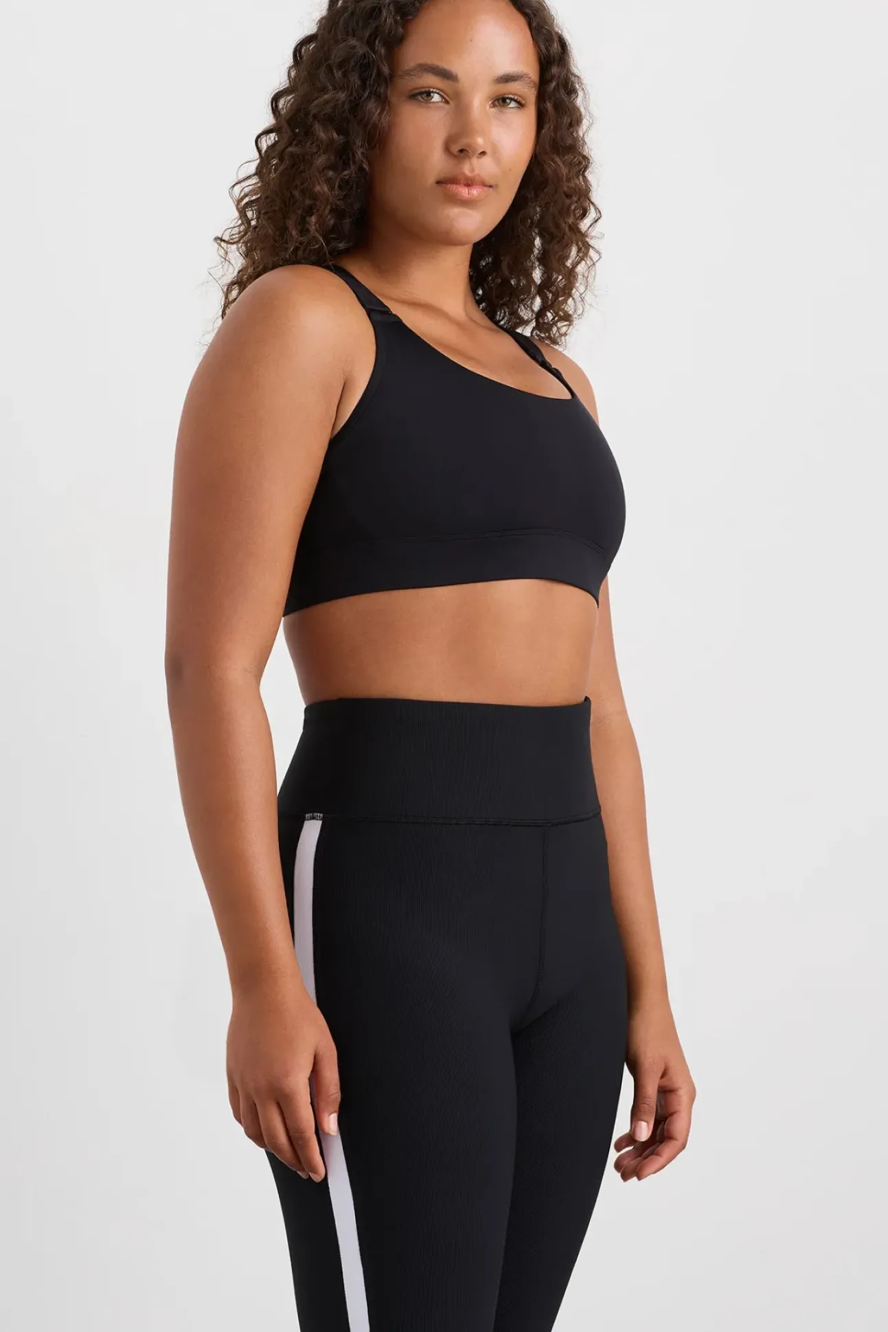 Logo Crossback Sports Bra 395