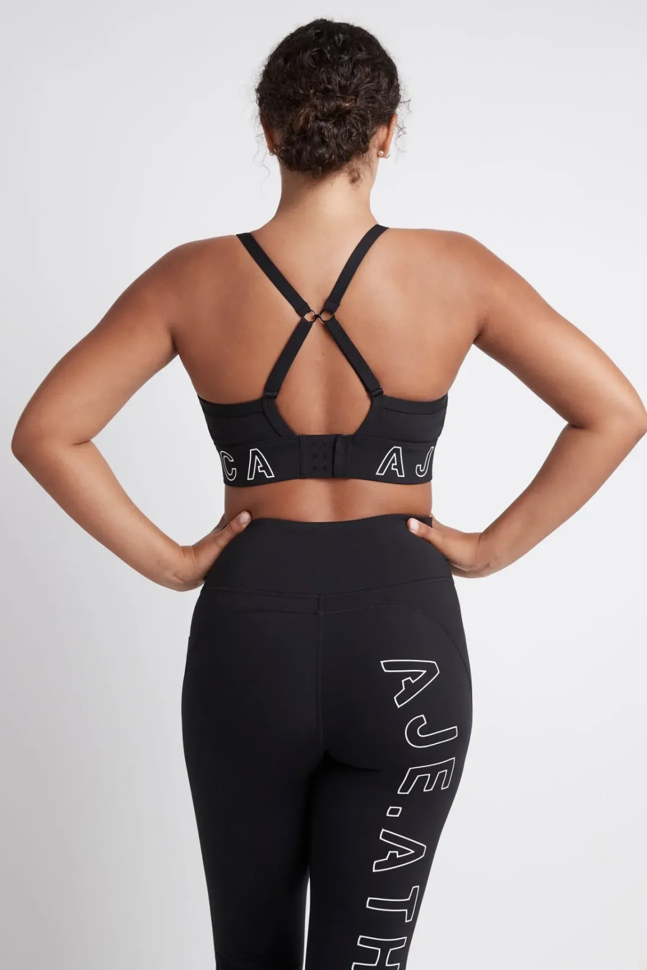 Logotape Adjustable Strap Sports Bra 307