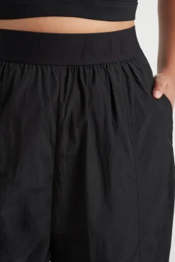 Logotape Spray Trackpants 511