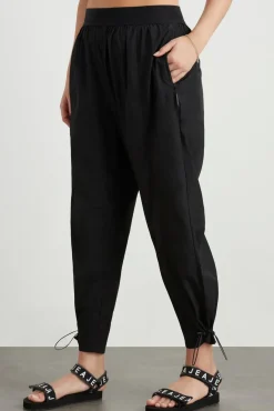 Logotape Spray Trackpants 511