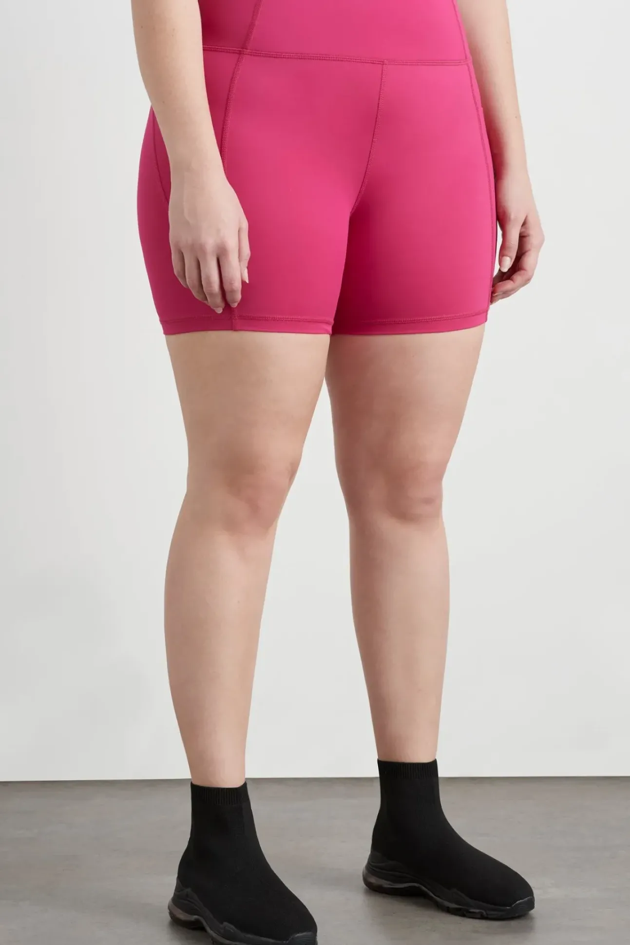 Mid Length Bike Short 626