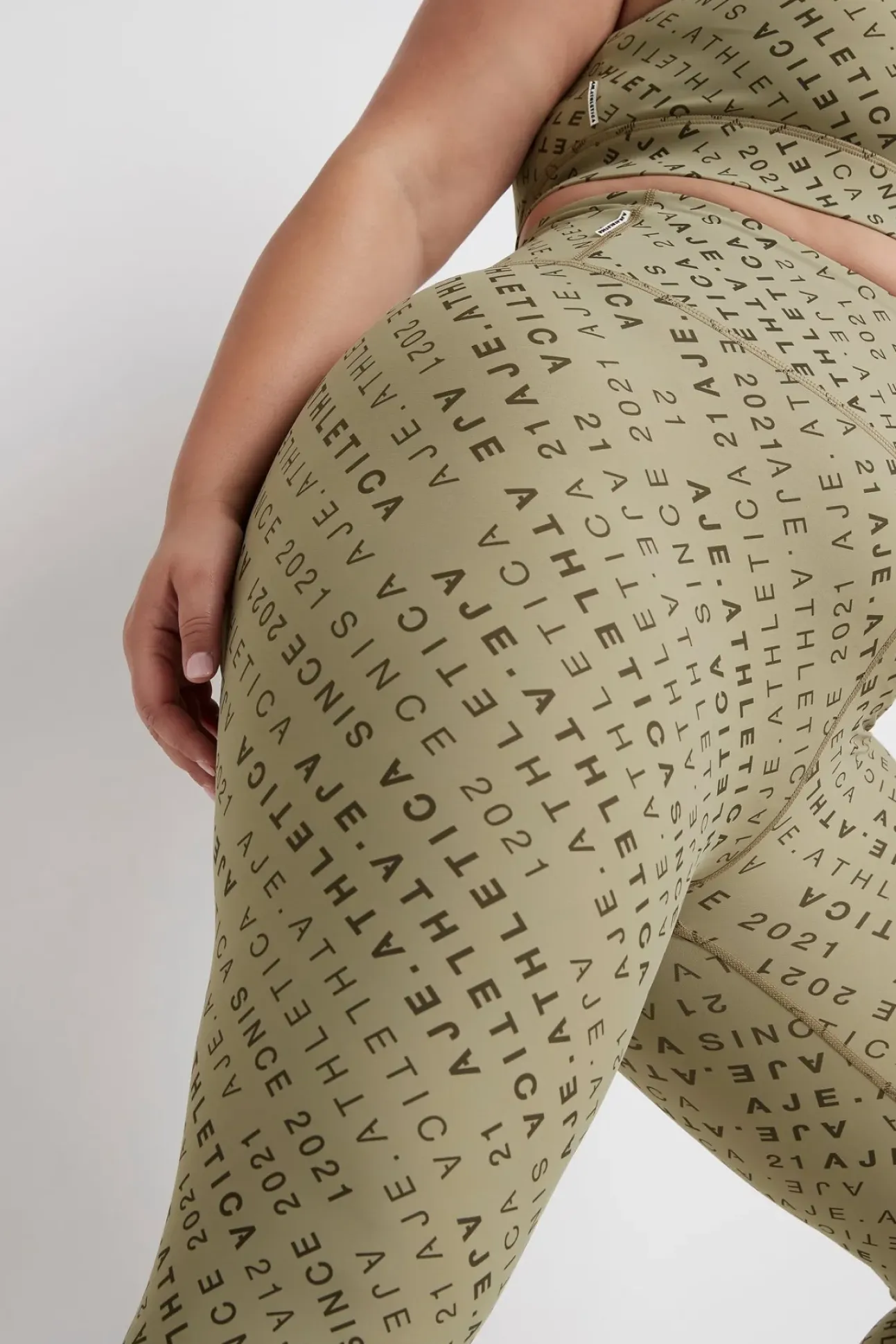 Monogram High Rise 7/8 Legging 203