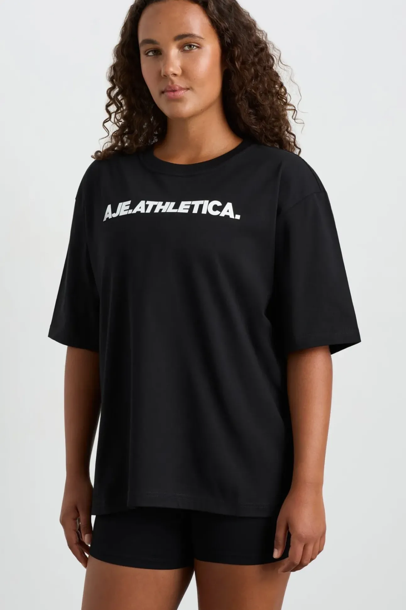 Oversized Bold Logo Tee 102