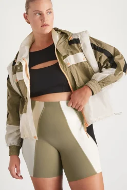 Panelled Hybrid Jacket 748